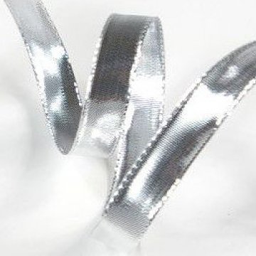 Stuha dekorační lesklá š. 25 mm - stříbrná 1 m